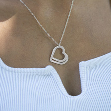 Mother's Heart Necklace - Thumbnail Model