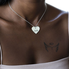 Heart Pendant Name Necklace - Thumbnail Model