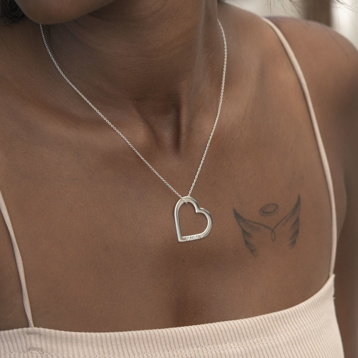 Heart Outline Engraved Necklace model